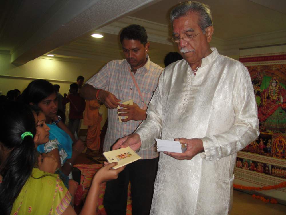 Distributing Small Books