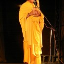 H.H.Indradyumna Swami Promoting Gita at Dwarka Rathayatra 2013