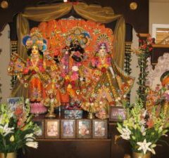 ISV children distribute books