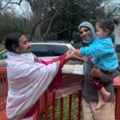 A Sri Vaisnava Priest takes two sets